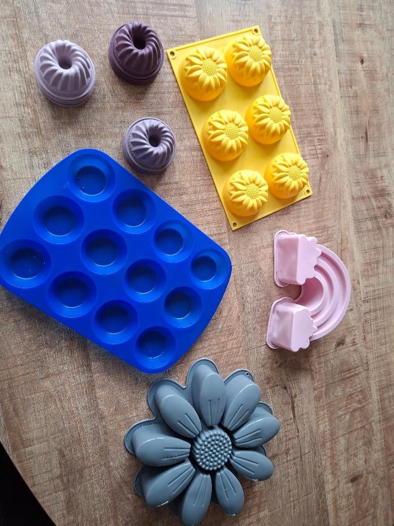 (Siliconen) Bakvormen (zo goed als) nieuw, Ophalen of Verzenden, Nieuw, Taarten of Cupcakes, Bakvorm