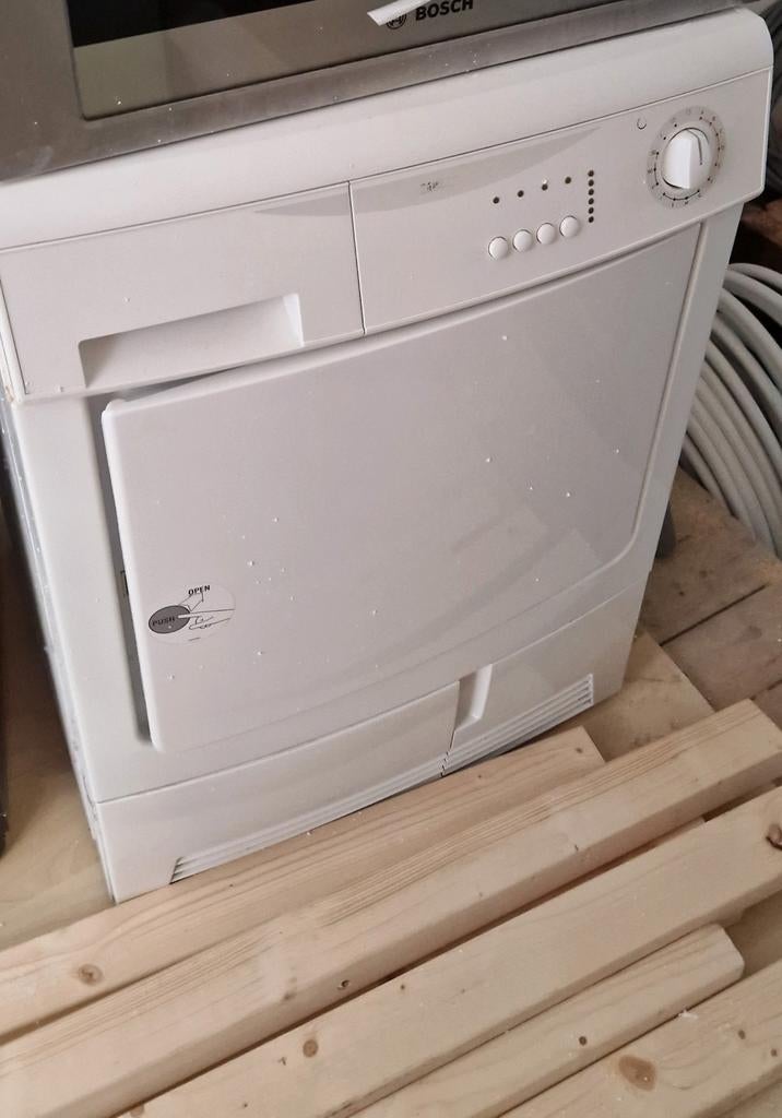Zanussi ZTE 220 Droger, Ophalen of Verzenden, Gebruikt, 200 tot 400 m³ per uur, Wandschouwkap