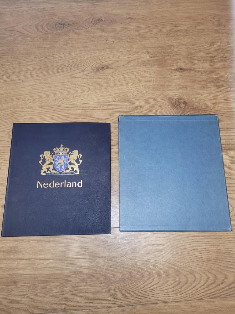 Mooi davo album postzegels Nederland waaronder ouder, Postzegels en Munten, Ophalen of Verzenden