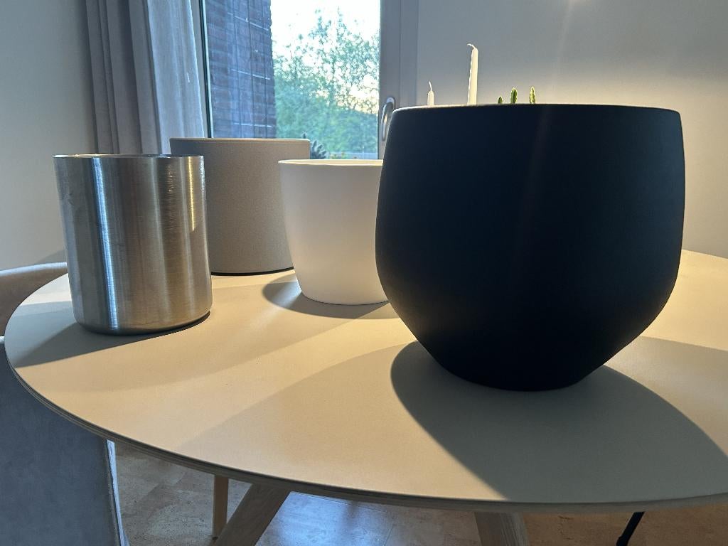 plantenpotten, groot, Ophalen, Gebruikt, Rond, Binnen