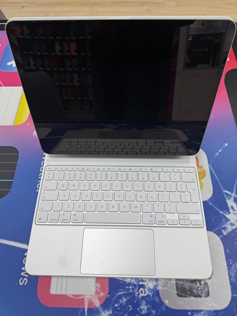 iPad Pro 13 inch 512GB, Computers en Software, Apple iPads, 13 inch of meer, Ophalen of Verzenden, Zo goed als nieuw, Apple iPad Pro