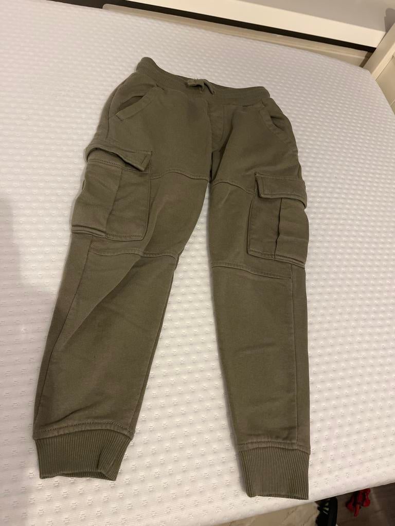 Jongensbroeken en truien, Kinderen en Baby's, Kinderkleding | Maat 122, Ophalen of Verzenden, Zo goed als nieuw, Jongen of Meisje