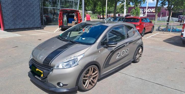 Peugeot 208 1.2 | Cruise | Camera | Pioneer | Sportlook, Auto's, Peugeot, Particulier, Achteruitrijcamera, Airconditioning, Android Auto