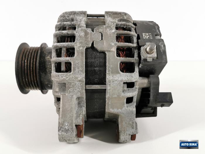 Dynamo van een Volvo V70