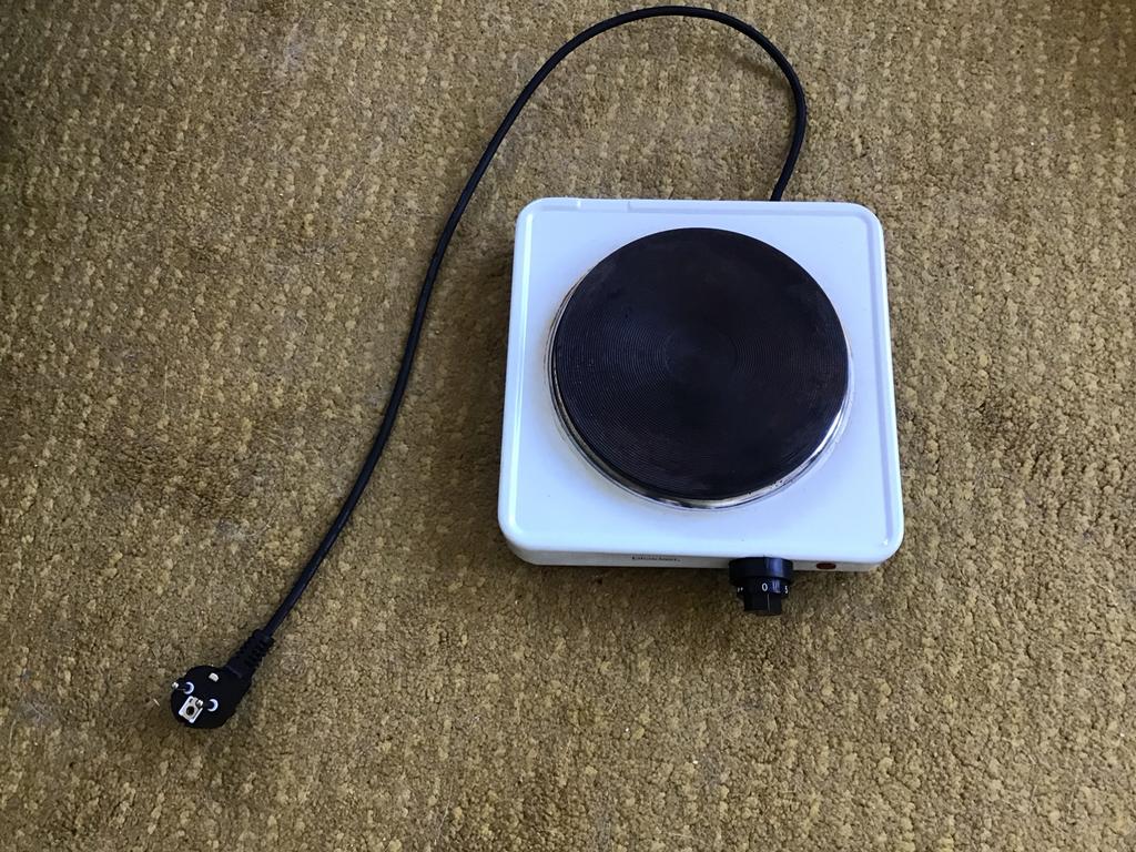 Elektrische kookplaat 1500 220v, Witgoed en Apparatuur, Kookplaten, Ophalen, Gebruikt, 3 kookzones of minder, Vrijstaand