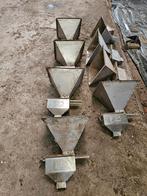 Fello doseerbakken - voerbak uit melkstal, Ophalen of Verzenden, Vee