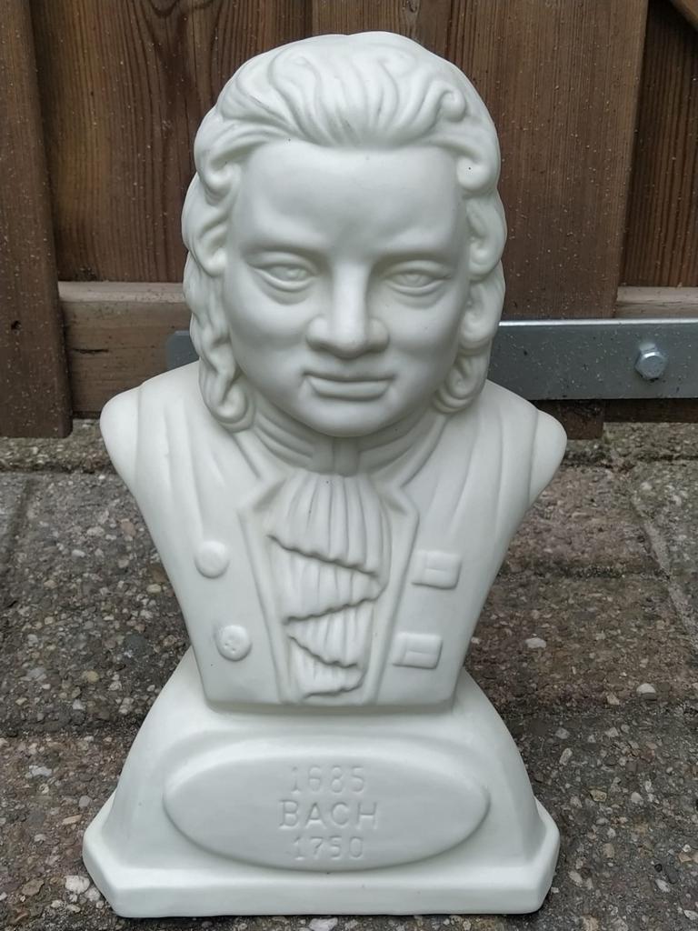 Buste in Tuin en Terras voor buitenruimte decoratie