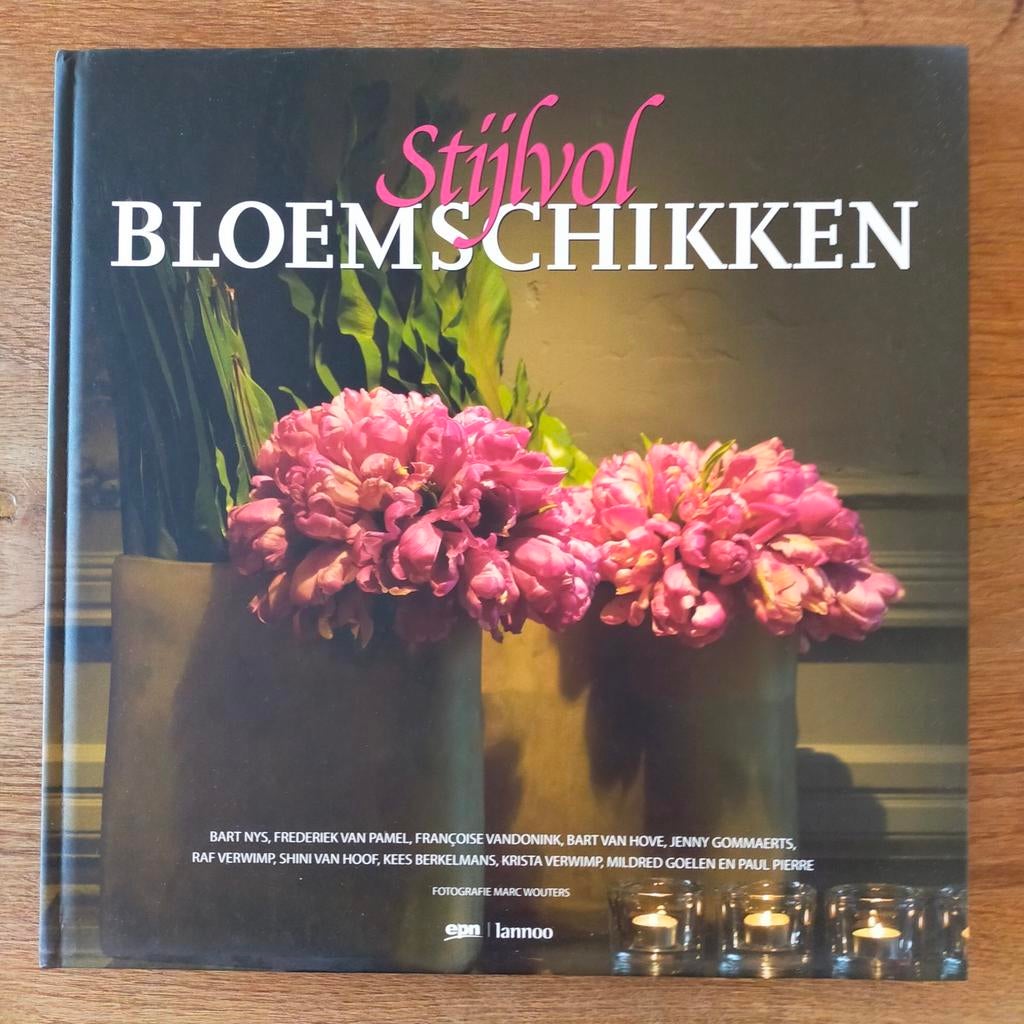 Stijlvol bloemschikken prachtig fotoboek, Boeken, Hobby en Vrije tijd, Ophalen, Zo goed als nieuw, I. Merckx; F. Storms