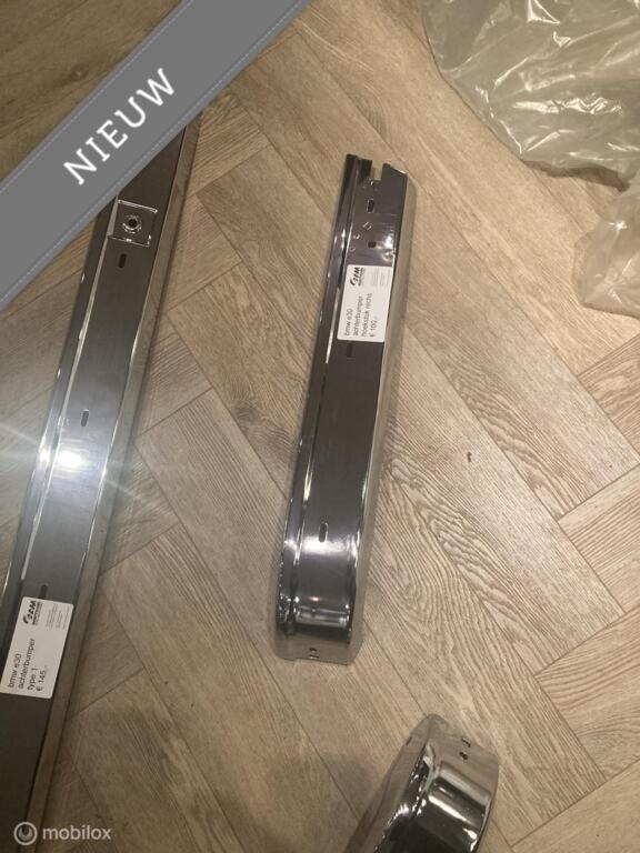 Achterbumper imitatie chroom BMW 3-serie E30 ('83-'92), Auto-onderdelen, Carrosserie en Plaatwerk, Bumper, BMW, Achter, Nieuw