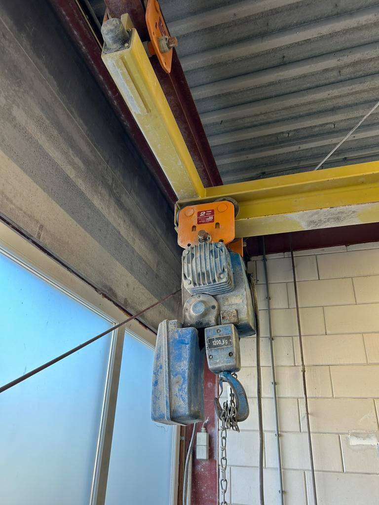 Bovenloopkraan 7,55 meter, Doe-het-zelf en Verbouw, Lieren en Takels, Ophalen, Gebruikt, Elektrisch