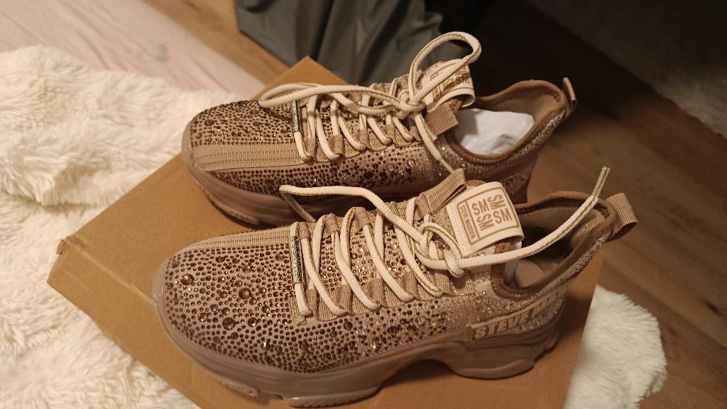 Mistica Steve madden sneakers, Sport en Fitness, Loopsport en Atletiek, Overige merken, Hardloopschoenen, Nieuw, Ophalen of Verzenden