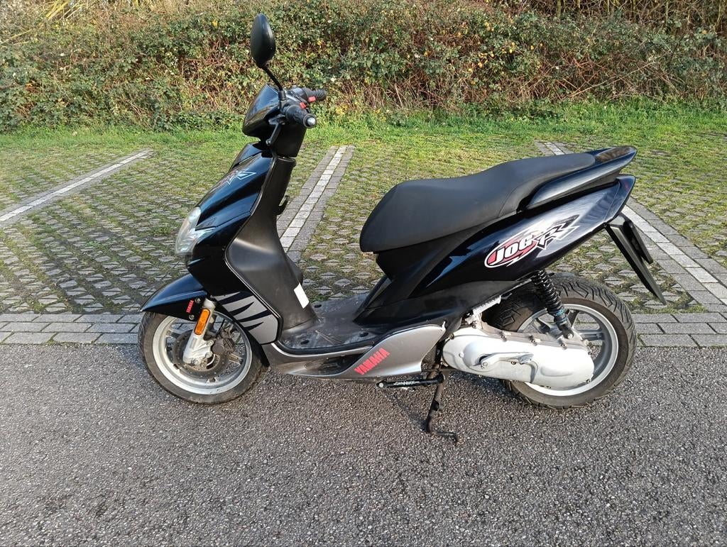 Te koop Yamaha Jog R met blauw kenteken