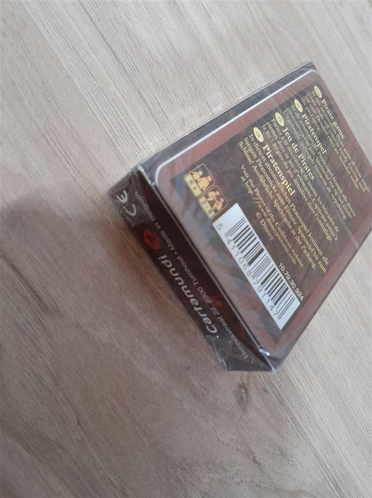 Pirates of the Caribbean - piraten spel in seal - s3640, Hobby en Vrije tijd, Gezelschapsspellen | Bordspellen, Verzenden, Zo goed als nieuw