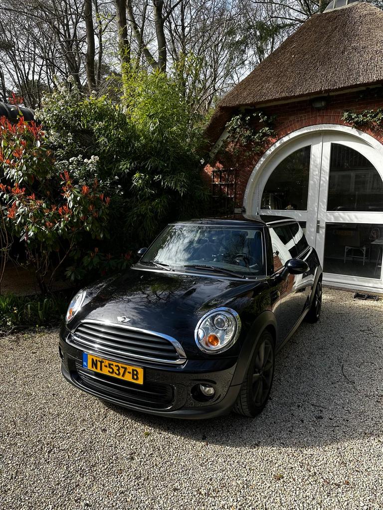Mini 1.6 ONE 2011 Zwart, Auto's, Mini, Voorwielaandrijving, 40 €/maand, 4 stoelen, Zwart