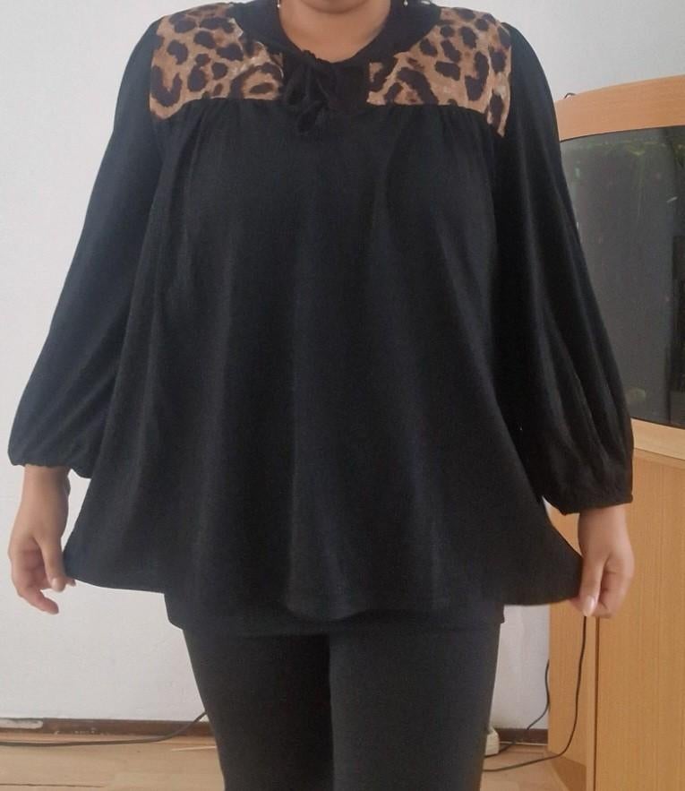 Zwarte top met tijgerprint, maat XL, Kleding | Dames, Tops, Zwart, Maat 46/48 (XL) of groter, Ophalen of Verzenden, Lange mouw