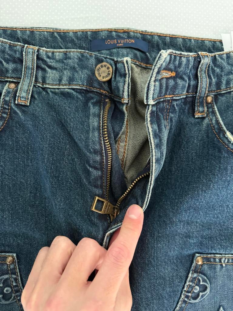 Louis Vuitton spijkerbroek M/L, Kleding | Heren, Spijkerbroeken en Jeans, Ophalen of Verzenden, Gedragen, Blauw, Overige jeansmaten