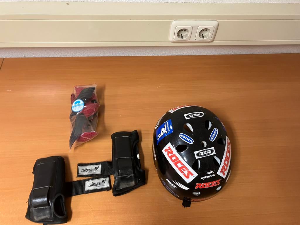 Skate helm / handschoen, Sport en Fitness, Skateboarden, Ophalen, Gebruikt, Bescherming