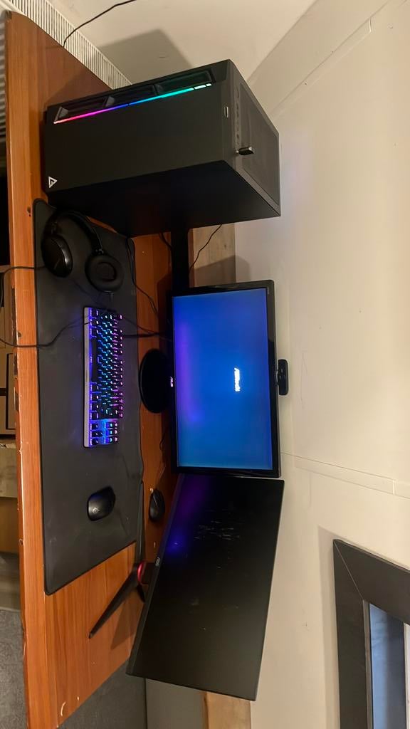 Complete gaming setup (kan apart kopen), Computers en Software, Desktop Pc's, Gebruikt, Gaming, SSD, Onbekend