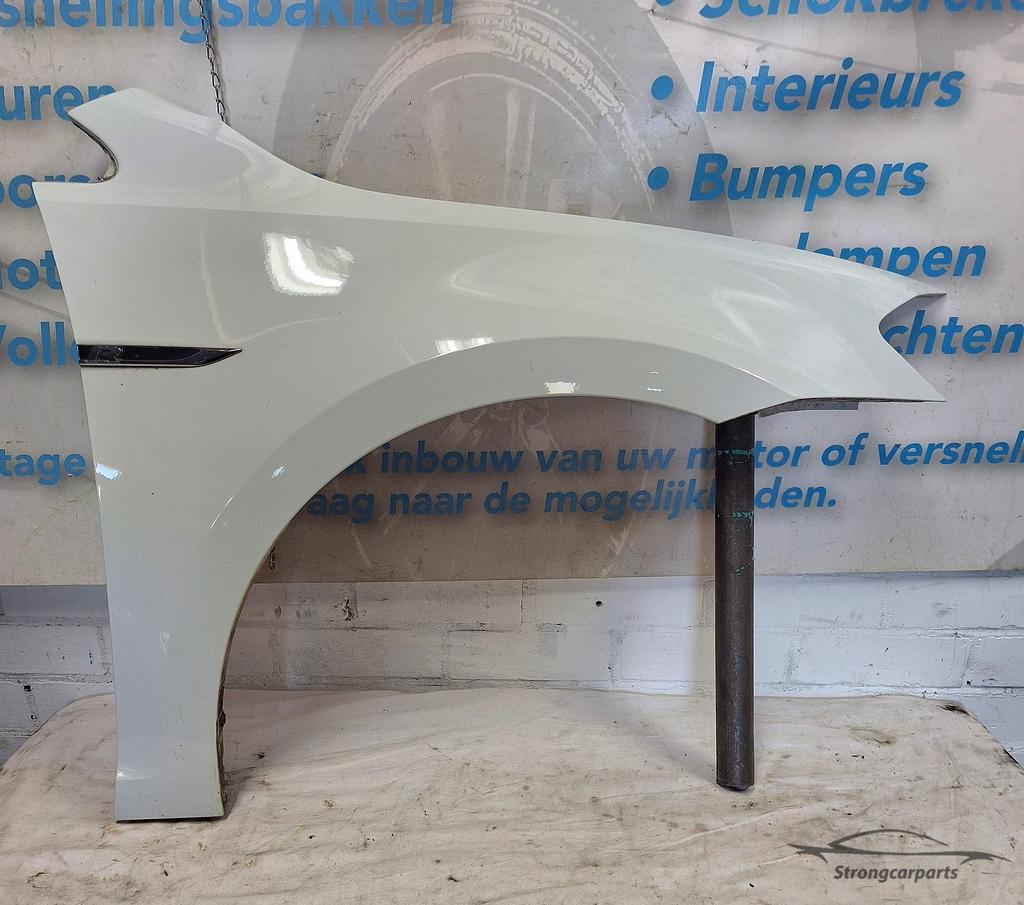 Voorscherm Spartbord rechts VW Golf 7 VII 5G0821106A origine, Gebruikt, -, Volkswagen, -