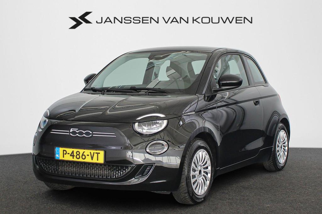 Fiat 500e Icon 42 kWh / Navigatie / Climate / SOH 94%, Auto's, Fiat, Stof, 4 stoelen, Zwart, Origineel Nederlands