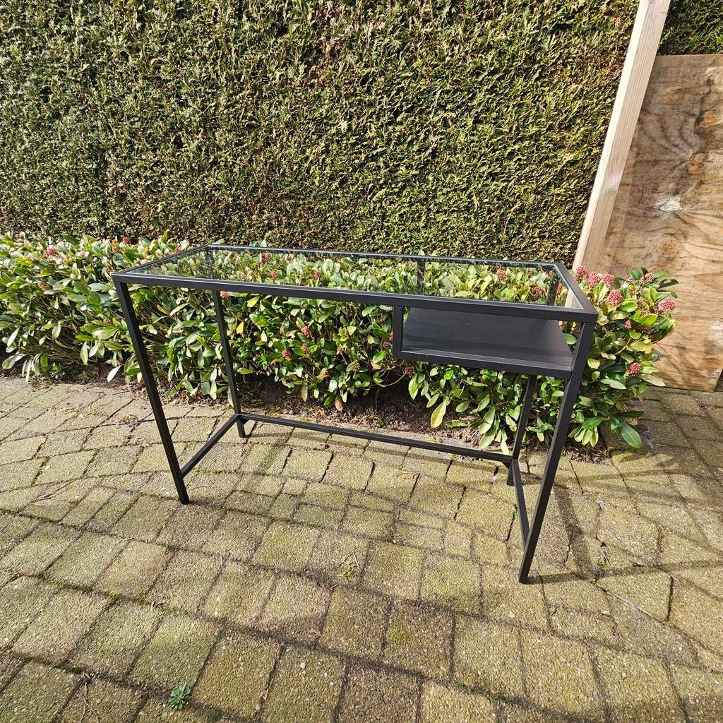 IKEA Vittsjö laptoptafel bijzettafel sidetable zwart glas, Ophalen, 50 tot 100 cm, Glas, Zo goed als nieuw