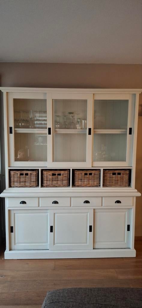 Buffetkast met schuifdeuren, lades en rieten manden, Huis en Inrichting, Kasten | Buffetkasten, Ophalen, Gebruikt, Met deur(en)