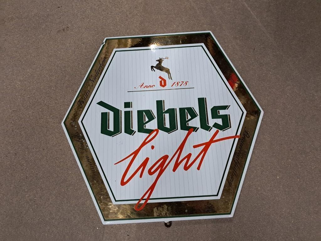 Emaille reclame bord Diebels light in gebruikte staat, Verzamelen, Biermerken, Ophalen of Verzenden, Gebruikt, Reclamebord, Plaat of Schild