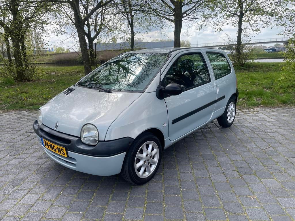Renault Twingo 1.2 Airco! Apk!, Voorwielaandrijving, 4 cilinders, Origineel Nederlands, Overige kleuren