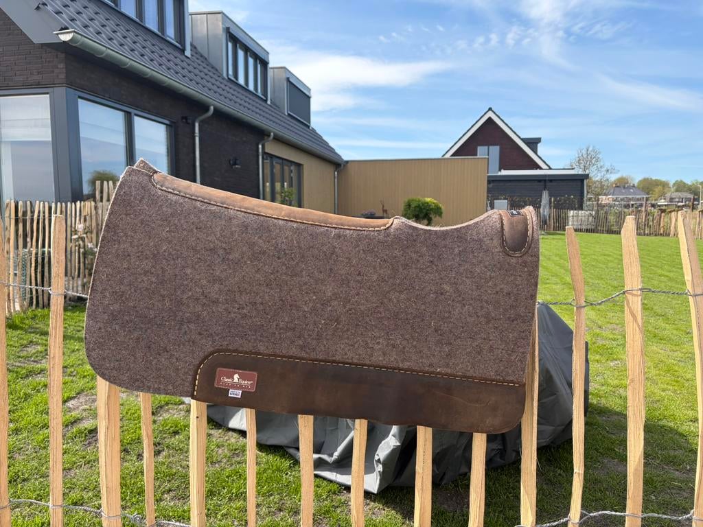 Western pad, Steen of Klei, Zwart, Ophalen of Verzenden, Zo goed als nieuw