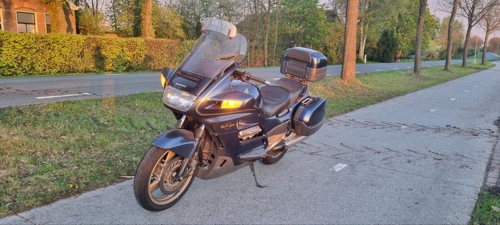 Honda Pan European ST1100 met kofferset - Klaar voor tour!, Cardan-aandrijving, 4 cilinders, Motorrijbewijs A, Gebruikt
