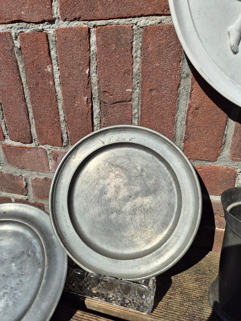 Antieke tinnen borden met keurmerk - Set van 3+1, Ophalen of Verzenden