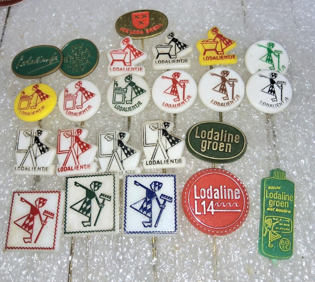 23 Vintage Loda Breda Speldjes - Lodaline Reclame Pins, Verzamelen, Ophalen of Verzenden, Gebruikt, Merk, Speldje of Pin