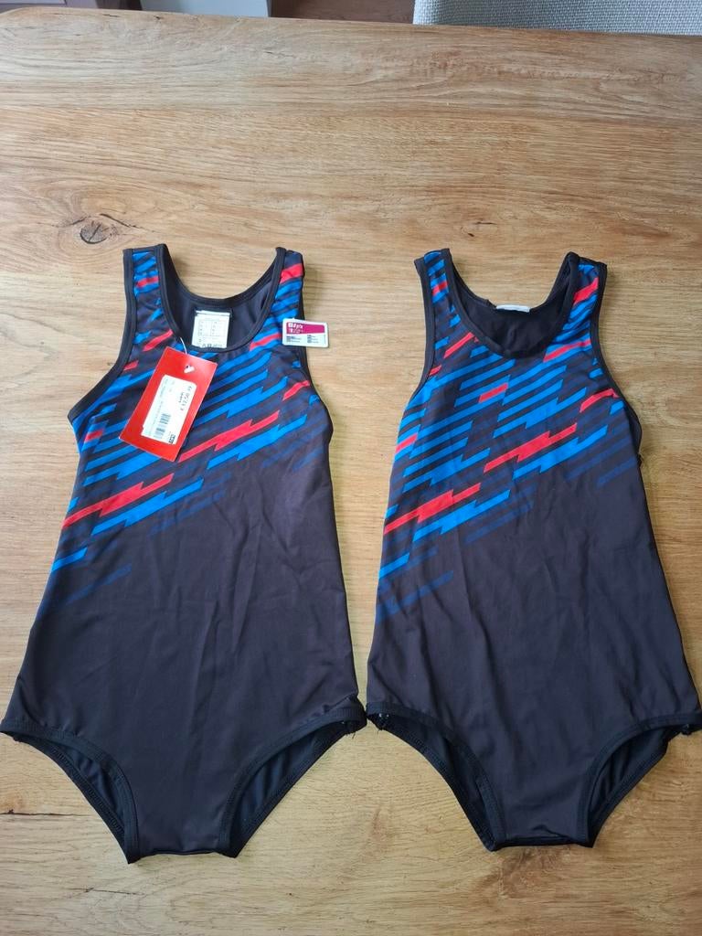 Turnpakje jongen Decathlon 8 jaar, Sport en Fitness, Turnen, Kindermaat 122 t/m 140, Ophalen, Zo goed als nieuw, Turnpak(je)