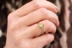 9 Karaat Ring Met Groene Perdidoot En Diamanten, Ophalen of Verzenden, Zo goed als nieuw, 17 tot 18, Met edelsteen
