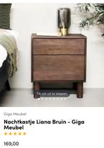 Gigameubel walnoot nachtkast 2x, Ophalen, Zo goed als nieuw, Minder dan 45 cm