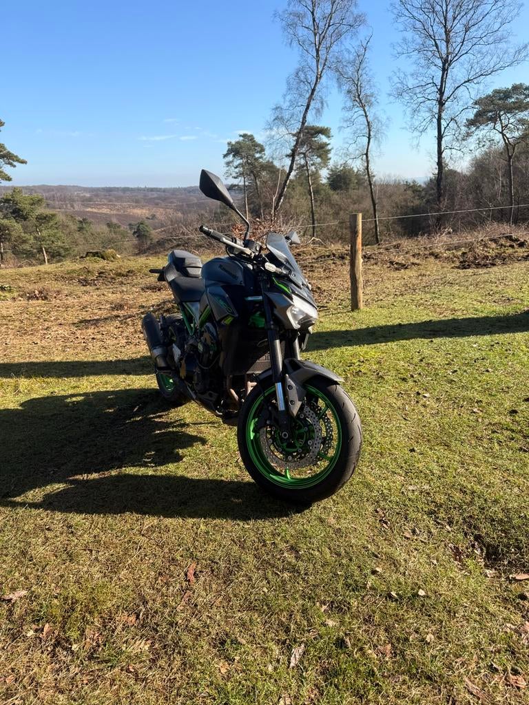 Kawasaki Z900 70kW 2024 - Akrapovic & Handvatverwarming -, Sportuitlaat, Gebruikt, Particulier, Meer dan 35 kW