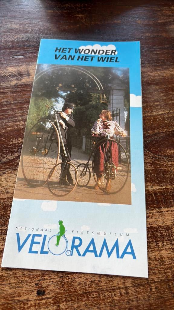 Folder fiets museum Nijmegen, Verzamelen, Tijdschriften, Kranten en Knipsels, Ophalen of Verzenden, 1980 tot heden, Tijdschrift