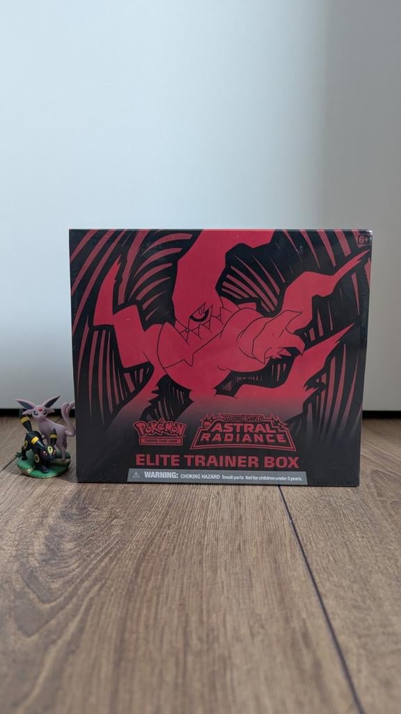 (Sealed) Pokemon Astral Radiance Elite Trainer Box, Ophalen of Verzenden, Nieuw, Boosterbox, Foil