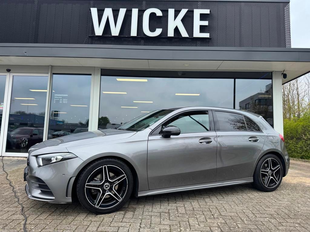 Mercedes-Benz A-klasse 180 AMG Sfeerverlichting Leder Led 20, Auto's, Mercedes-Benz, 136 pk, Gebruikt, 4 cilinders, Origineel Nederlands