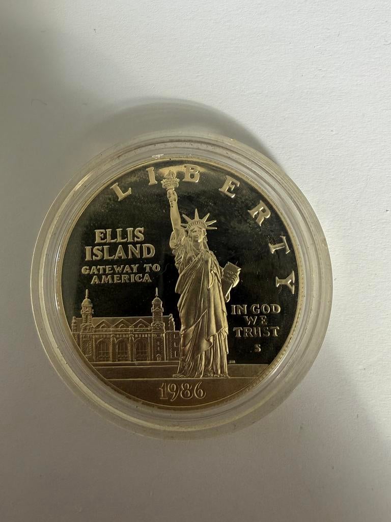 United States centennial dollar, Ophalen, Noord-Amerika