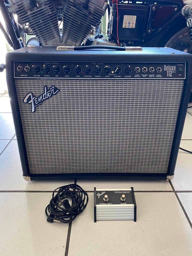 Fender Deluxe 112 Plus USA gitaarversterker, Ophalen, Zo goed als nieuw, 50 tot 100 watt