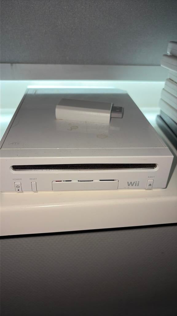 Nintendo Wii  + 8 Games + HDMI-adapter etc, Ophalen, Gebruikt, Met 2 controllers, Met stuurtje