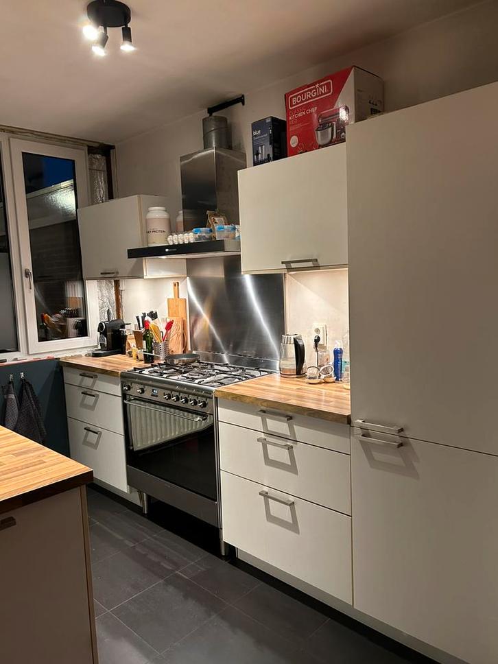 Keuken 10 jaar oud (bemmel en kroon), Huis en Inrichting, Keuken | Complete keukens, Gebruikt, Overige typen, Wit, Kunststof, Ophalen