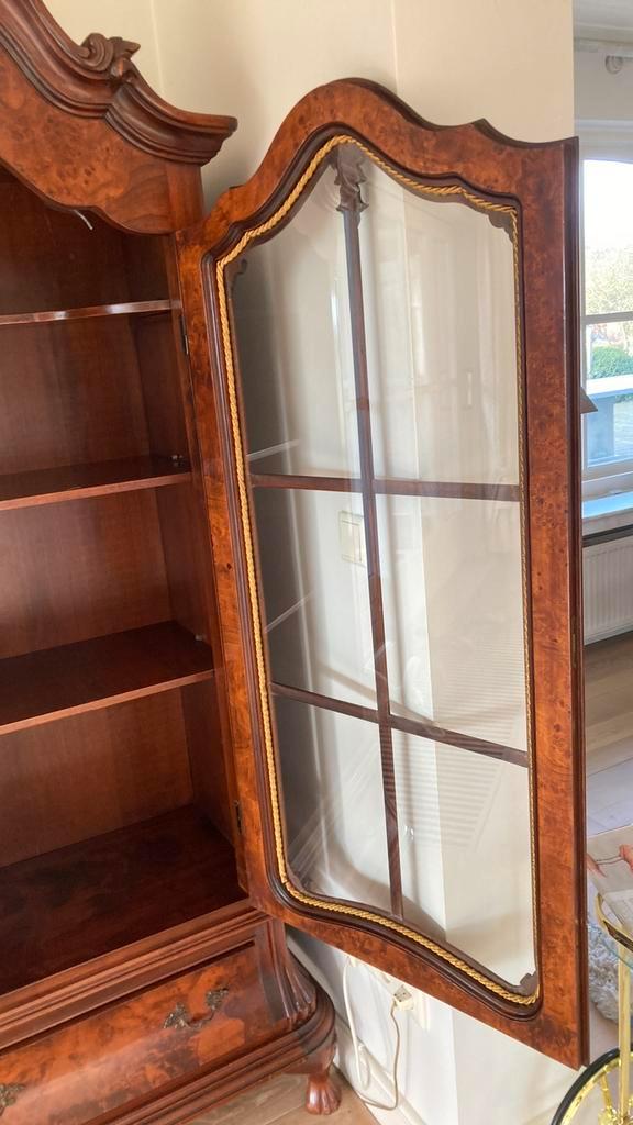 Antiek vitrinekastje, Antiek en Kunst, Antiek | Meubels | Kasten, Ophalen of Verzenden