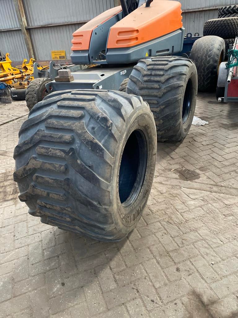 Trelleborg 710/40 B 22.5 AMPT Twin 423 Band, Ophalen, Trellerborg, Trellerborg, 8345 hh