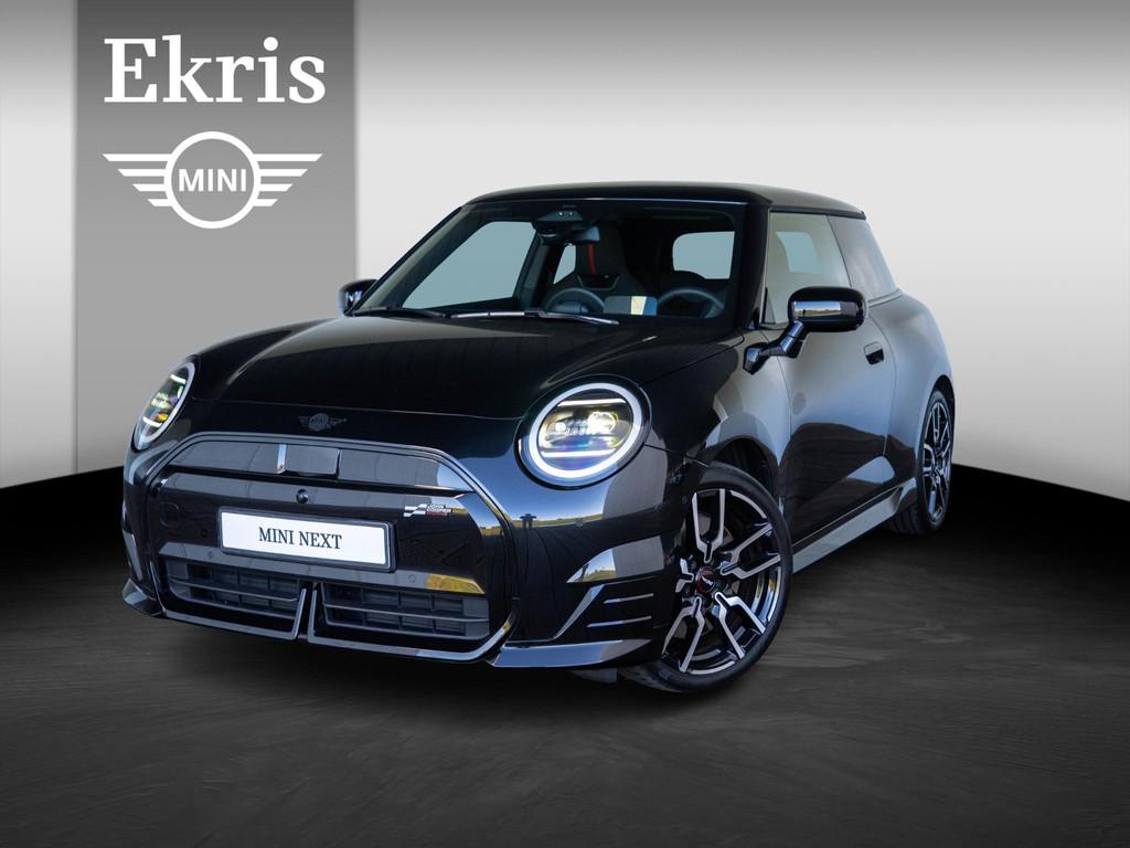 MINI 3-Deurs Cooper E John Cooper Works XL-Pakket + Elektris, Auto's, Mini, Gebruikt, 41 kWh, 4 stoelen, Leder en Stof