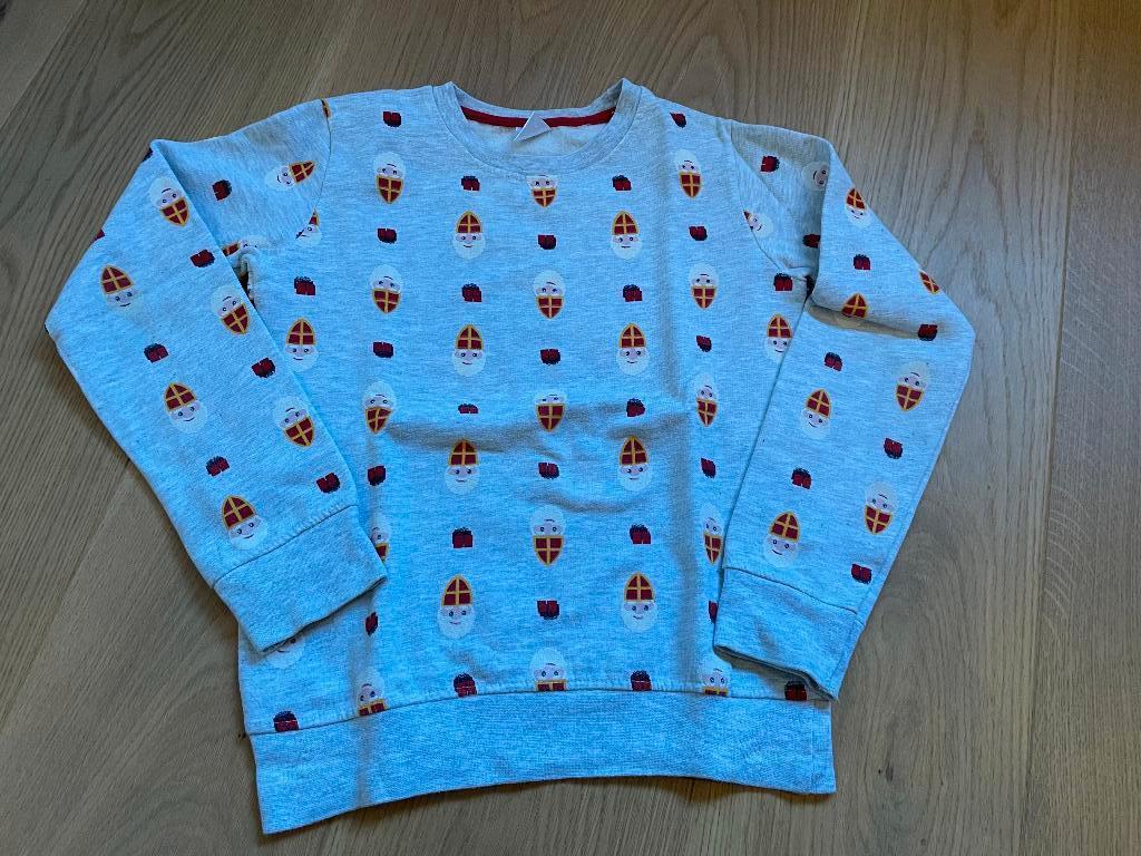 Sinterklaas trui grijs maat 122 / 128, Kinderen en Baby's, Kinderkleding | Maat 122, Zo goed als nieuw, Jongen of Meisje, Trui of Vest