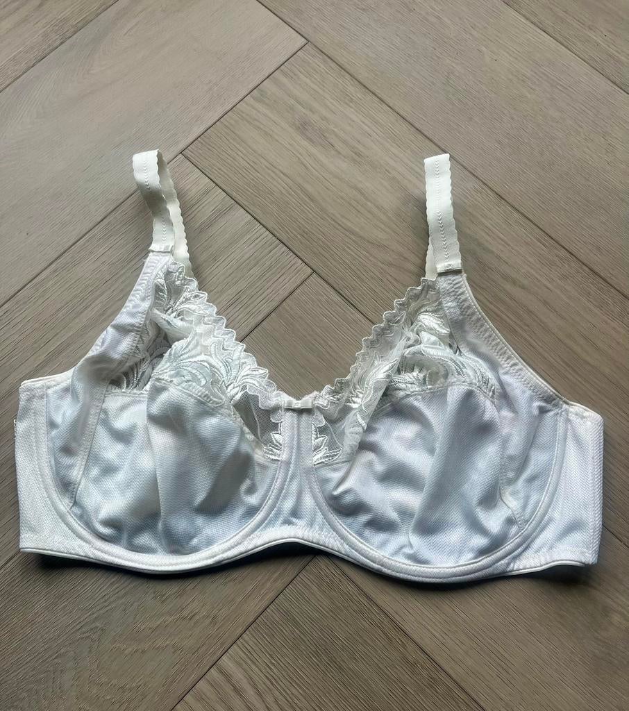 Chantelle 95E Ivoor Kant FullCup ZGAN! (LEES BESCHRIJVING), Overige kleuren, Ophalen of Verzenden, BH