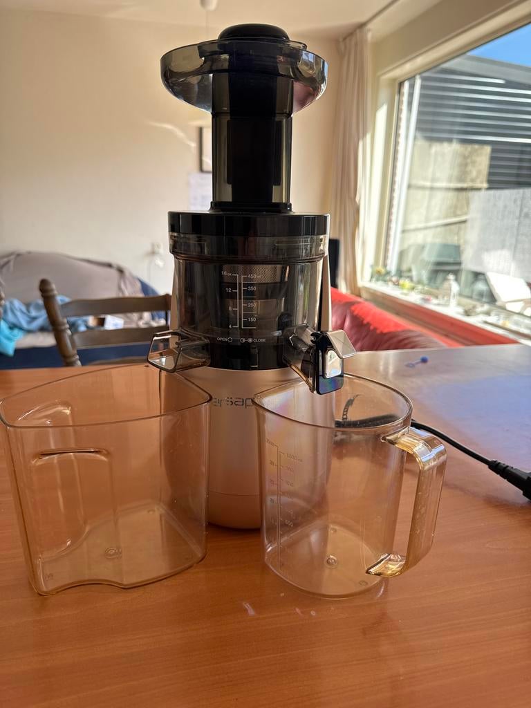 Versapers slowjuicer, Ophalen, Zo goed als nieuw, Elektrisch, Slowjuicer