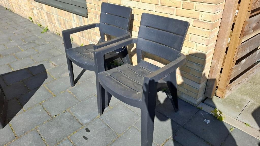 2 mooie tuinstoelen, Ophalen, Zo goed als nieuw, Kunststof